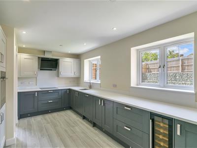 Kitchen/ Dining room